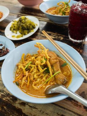   Khao Soi: Un bouillon épicé et parfumé aux saveurs riches de Chiang Mai !