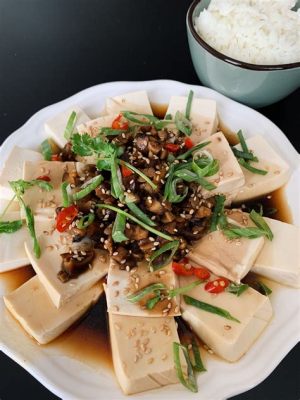  Le Tofu à la vapeur aux champignons : une explosion de saveurs Umami et un délice parfumé du terroir Zhangjiajie !